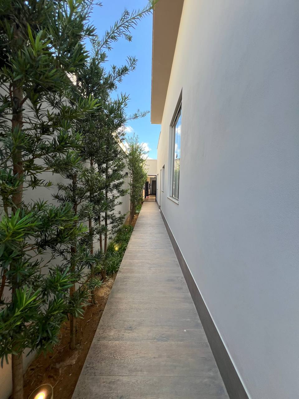 CASA LINEAR ALTO PADRÃO CONDOMÍNIO FECHADO