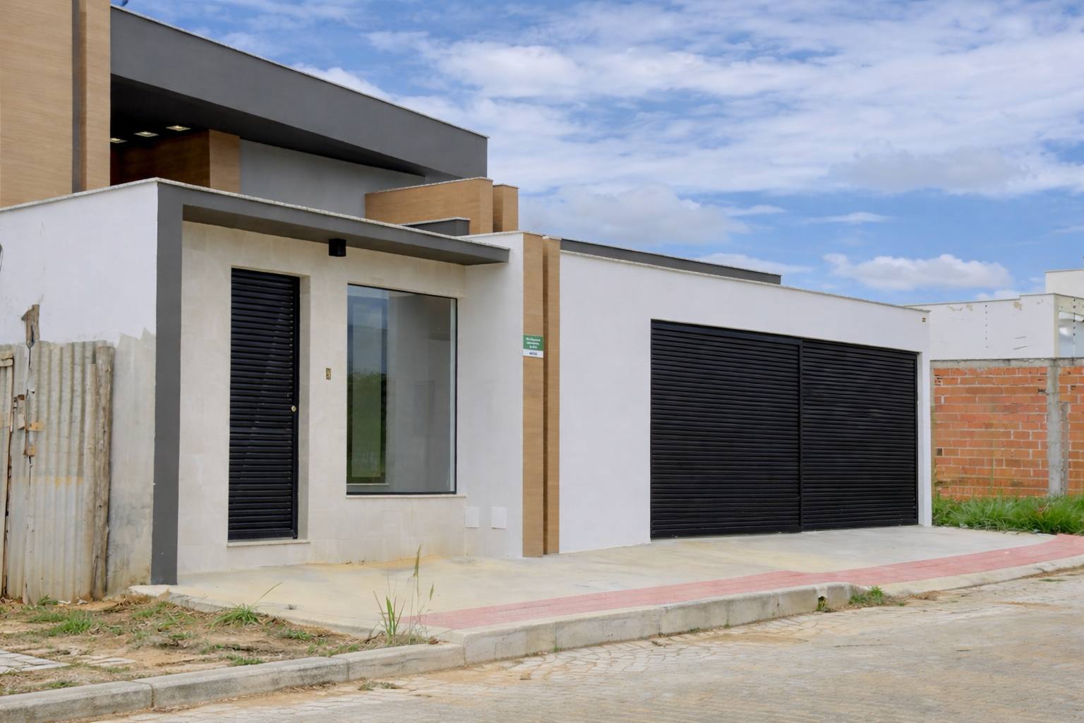 CASA LINEAR NOVA "REAL GARDEN"