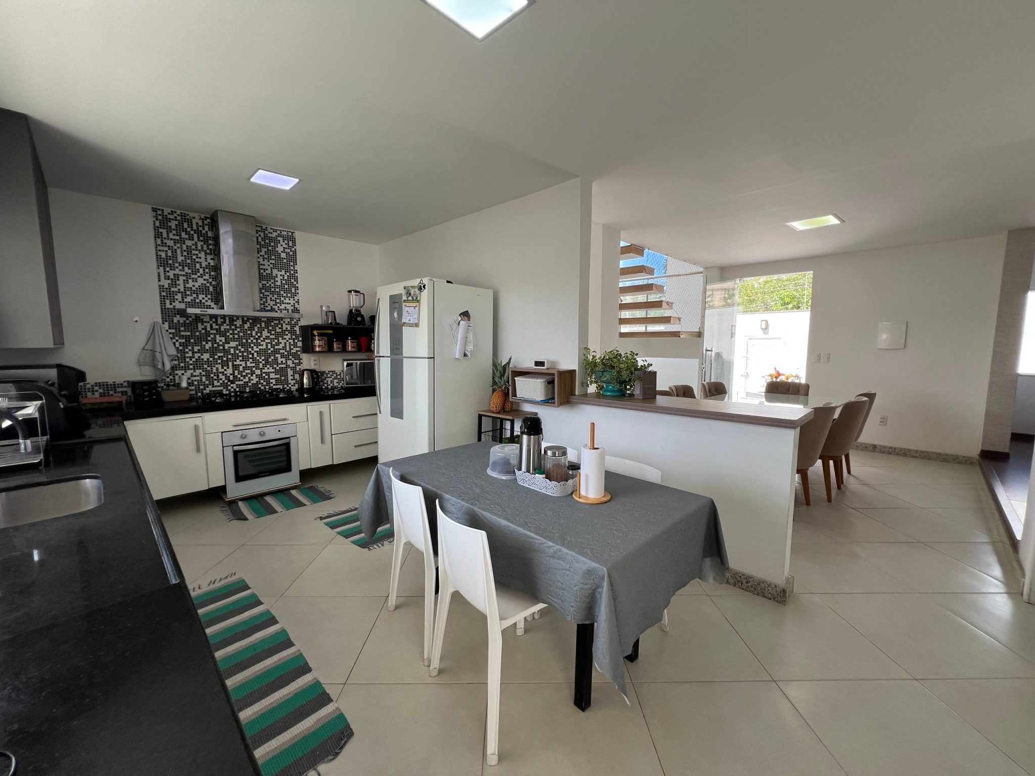 EXCELENTE OPORTUNIDADE CASA DUPLEX